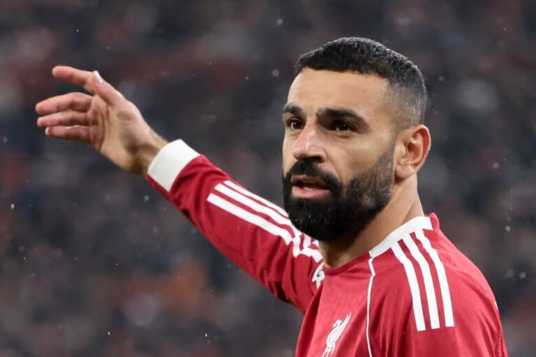 نادِ سعودي يستعد لتقديم عرض فلكي من أجل ضم محمد صلاح.. وضحية متوقعة