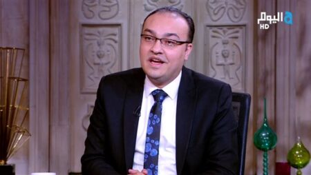 خبير اقتصادي: فتح مضيق هرمز يضغط على النفط ويرفع أسعار الذهب