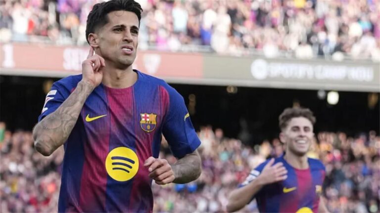 أزمة مالية تحسم مصير كانسيلو بين الهلال وبرشلونة وبنفيكا