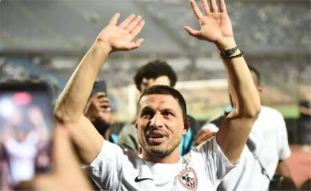 هل يتولى طارق حامد منصبًا إداريًا في الزمالك بعد إعلان اعتزاله؟