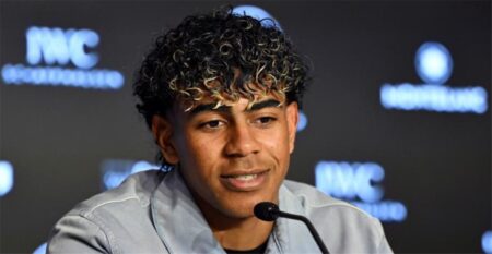 بعد تتويجه بجائزة لوريوس.. يامال: ميسي أفضل لاعب في التاريخ وآمل أن أسير على خطاه بعد تتويجه بجائزة لوريوس.. يامال: ميسي أفضل لاعب في التاريخ وآمل أن أسير على خطاه