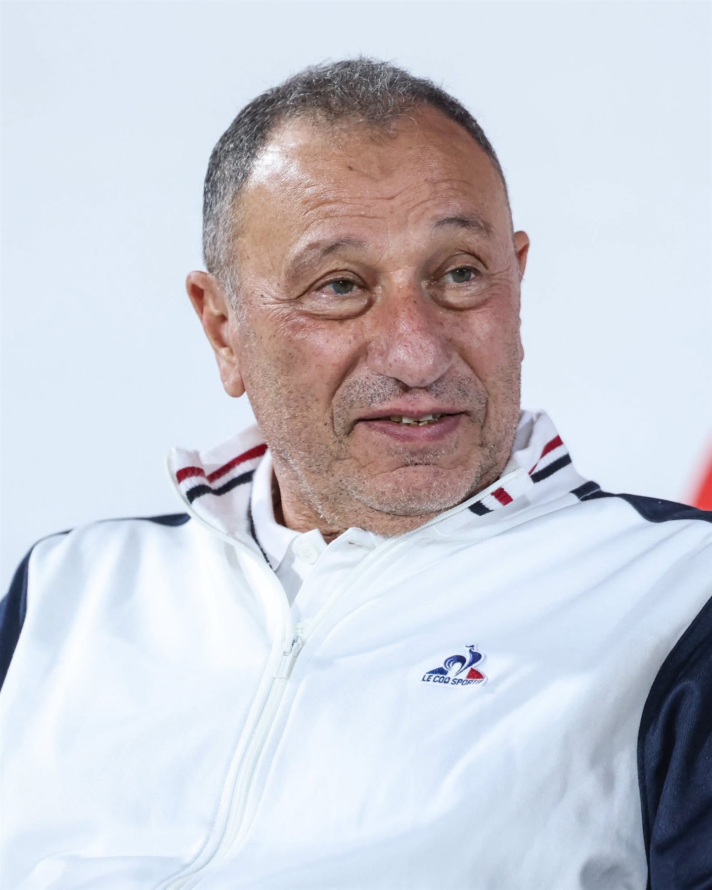 صور .. الخطيب يحضر ودية الأهلي وزد