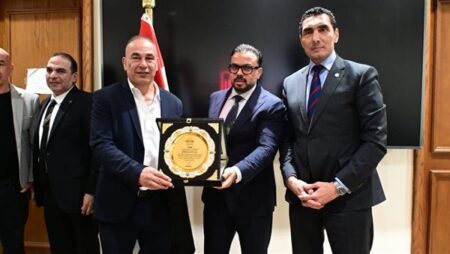 لجنة الشباب والرياضة تكرم "أبو ريدة" وحسام وإبراهيم حسن في مجلس النواب لجنة الشباب والرياضة تكرم "أبو ريدة" وحسام وإبراهيم حسن في مجلس النواب
