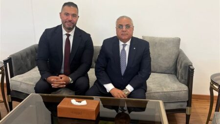 البورصة المصرية توسّع قائمة برنامج الطروحات بـ6 شركات إضافية بعد إتمام القيد السابق