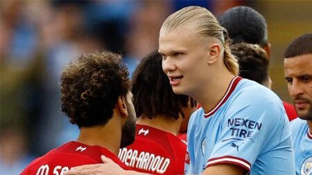 نادال يحذر من انضمام محمد صلاح لهذا النادي.. ويرشح هالاند بديلًا نادال يحذر من انضمام محمد صلاح لهذا النادي.. ويرشح هالاند بديلًا