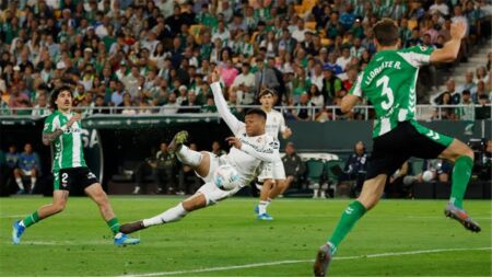بيليرين يعلق على وجود خطأ في هدفه أمام ريال مدريد.. ويؤكد: كنا نستحق الفوز