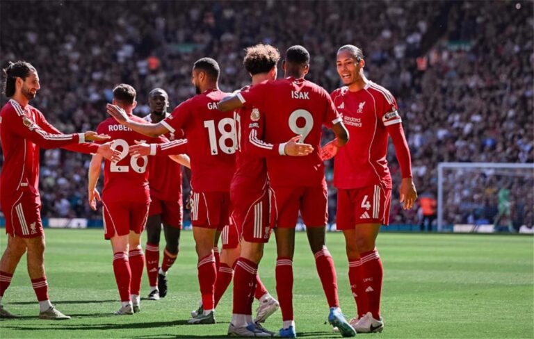 جماهير ليفربول تختار رجل المباراة أمام كريستال بالاس جماهير ليفربول تختار رجل المباراة أمام كريستال بالاس