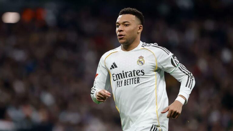 ريال مدريد يعلن تفاصيل إصابة مبابي ومدة غيابه