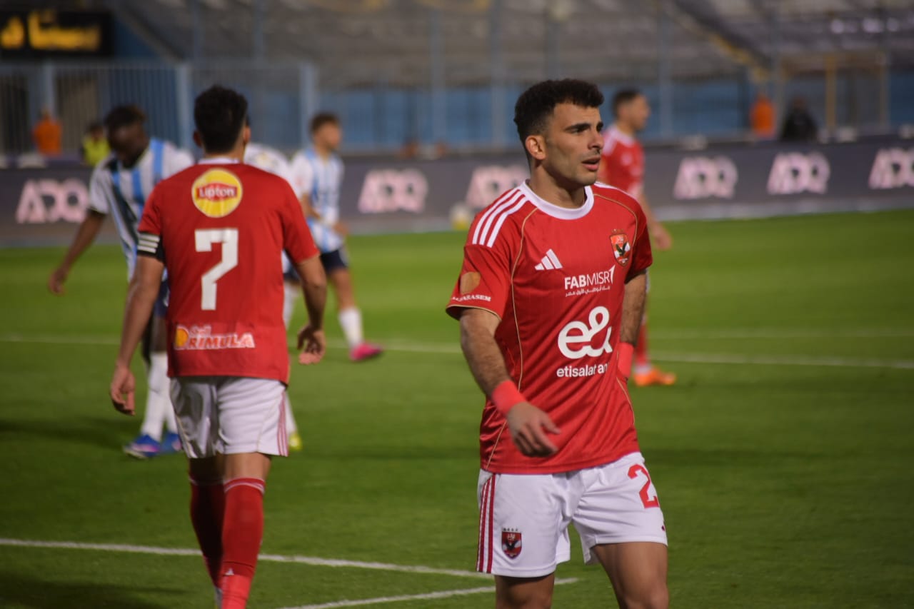 بيراميدز يمطر شباك الأهلي بثلاثية ويبقي علي حظوظه في المنافسة على الدوري