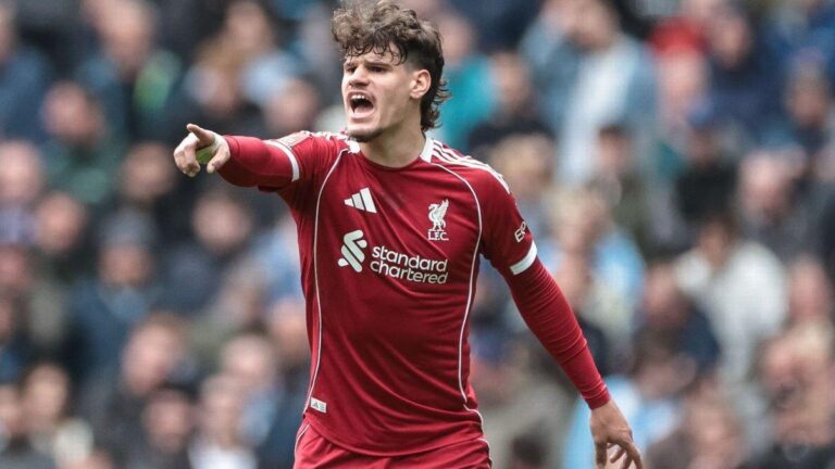 كيركيز: محمد صلاح اهتم بي أكثر من نفسي.. ولن أستطيع تحقيق إنجازاته