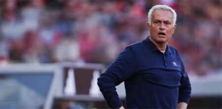 هذا هو هدفي الوحيد.. مورينيو يكسر صمته بشأن أنباء تدريب ريال مدريد هذا هو هدفي الوحيد.. مورينيو يكسر صمته بشأن أنباء تدريب ريال مدريد