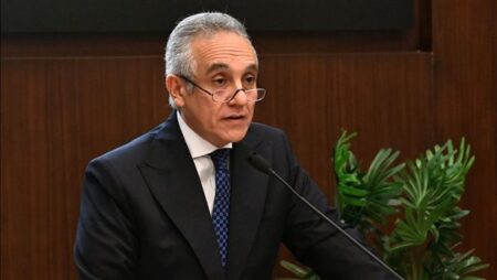 وزير العدل: قانون الأسرة خطوة مهمة نحو تطوير منظومة الأحوال الشخصية بما يتلاءم مع تحديات العصر وزير العدل: قانون الأسرة خطوة مهمة نحو تطوير منظومة الأحوال الشخصية بما يتلاءم مع تحديات العصر