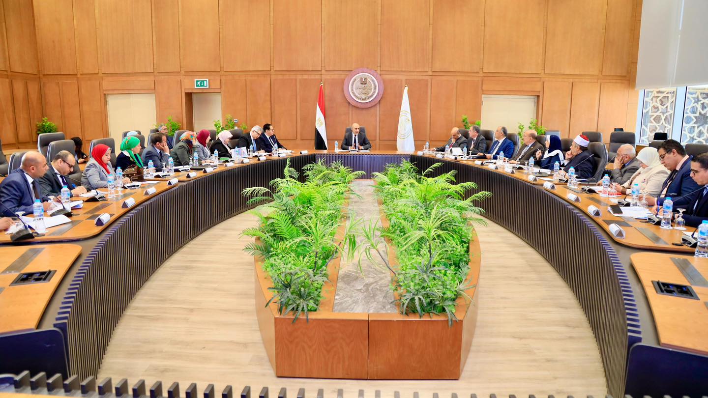 وزير التربية والتعليم يعتمد خريطة العام الدراسي 2026/2027