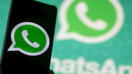 واتساب تكشف استهداف مستخدمين عبر تطبيق مزيف لزرع برامج تجسس.. ما القصة؟ واتساب تكشف استهداف مستخدمين عبر تطبيق مزيف لزرع برامج تجسس.. ما القصة؟