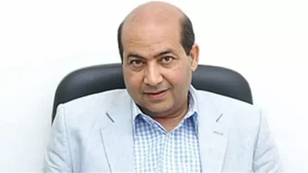 طارق الشناوي يشيد بأداء ياسمين عبدالعزيز وينتقد أحمد العوضي