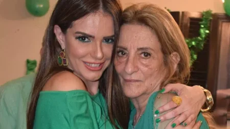 دنيا عبدالعزيز تحيي ذكرى والدتها بكلمات مؤثرة.. ماذا قالت؟ دنيا عبدالعزيز تحيي ذكرى والدتها بكلمات مؤثرة.. ماذا قالت؟