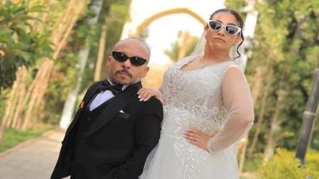 أول تعليق من الفنان مينا أبو الدهب بعد زواجه بفتاة من خارج الوسط الفني- صور