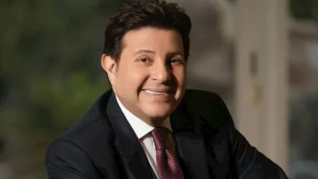 أول تعليق من "الموسيقيين" على شائعة وفاة هاني شاكر