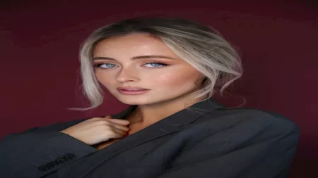 أبهرت لجنة التحكيم.. تتويج إيلي كوركوران بلقب ملكة جمال ويلز 2026