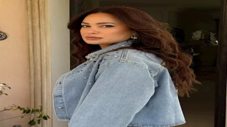 جمعت بين الأناقة والبساطة.. هند صبري بإطلالة مميزة