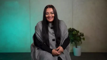 راندا البحيري: "محدش يقدر يبيع لي الوهم ونفسي أقضي يوم مع أنجلينا جولي"