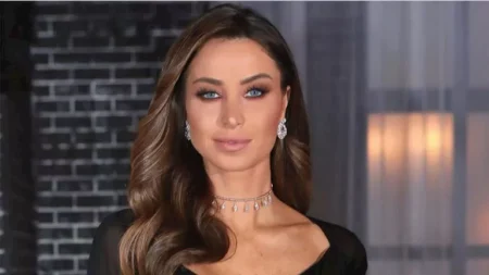 بلوك راق- كيف نسقت أنبيلا هلال إطلالتها في أحدث ظهور