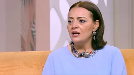 انهيار هبة عبد الغني على الهواء.. تحدثت عن قصة مؤثرة لمرض والدته