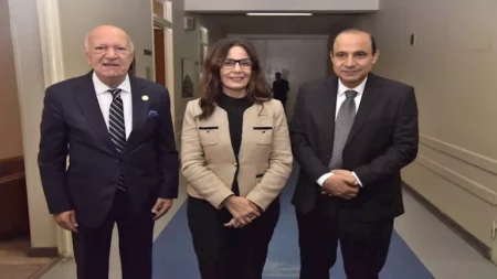 وزيرة الثقافة تتفقد الأوبرا وتلتقي بالموسيقار عمر خيرت قبل حفله