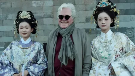 حسين فهمي يواصل الترويج لفيلمه العالمي "The Story I Found in China"