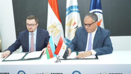 هيئة البترول توقع اتفاقًا مع سوكار الأذربيجانية لتعزيز إنتاج الزيت الخام