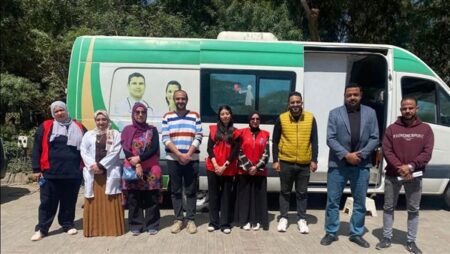 «صحة القاهرة» تقدم 985 خدمة مجانية عبر القوافل الطبية خلال أعياد القيامة