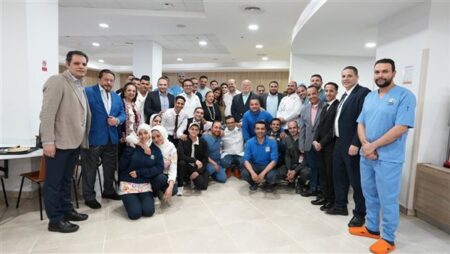 إشادة ملكية بمستشفى الناس.. الملك أحمد فؤاد الثاني يثمن الجهود ويشجع استمرار العطاء إشادة ملكية بمستشفى الناس.. الملك أحمد فؤاد الثاني يثمن الجهود ويشجع استمرار العطاء