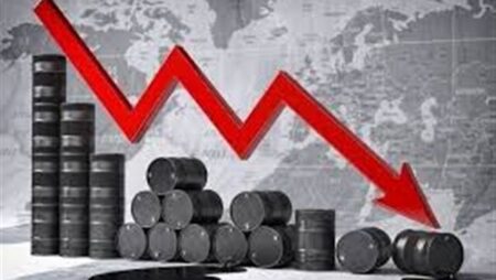 بعد تصريحات ترامب.. أسعار النفط تهبط بأكثر من 1%.. والبرميل يسجل 98 دولارًا بعد تصريحات ترامب.. أسعار النفط تهبط بأكثر من 1%.. والبرميل يسجل 98 دولارًا