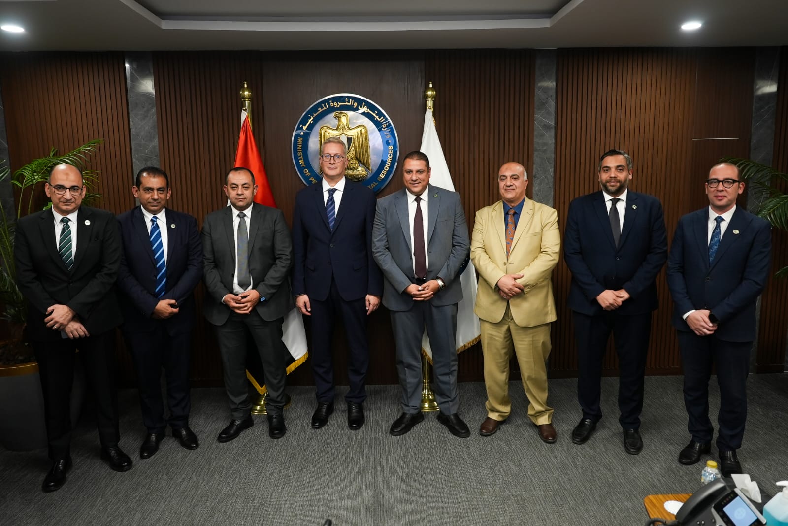 وزير البترول يشهد أعمال الجمعية العامة لشركة «كارجاس» 4 وزير البترول يشهد أعمال الجمعية العامة لشركة «كارجاس»