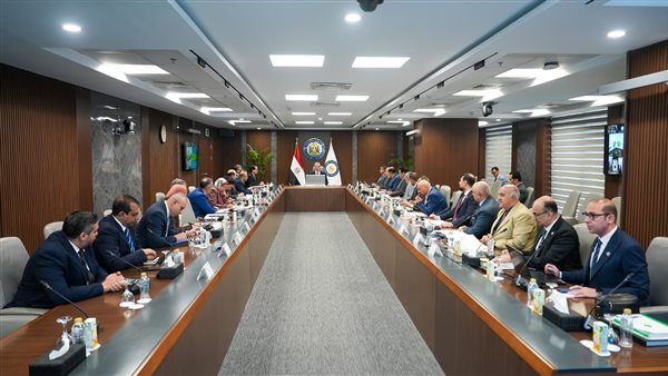 وزير البترول يشهد أعمال الجمعية العامة لشركة «كارجاس» وزير البترول يشهد أعمال الجمعية العامة لشركة «كارجاس»