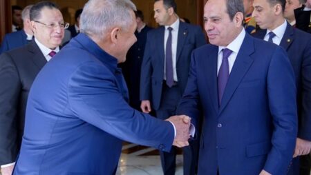 نشاط الرئيس اليوم.. السيسي يستقبل رئيس تتارستان ويصدر قرارين جمهوريين.. شاهد