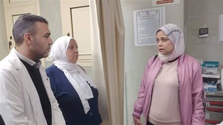 مديرة «تأمين صحي القليوبية» تتابع جودة الخدمات بعيادات بنها ومستشفى التأمين
