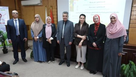الإسكندرية لتوزيع الكهرباء تواصل حملة ترشيد الطاقة لطلبة الجامعة