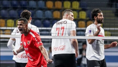 «رجال طائرة الأهلي» يتوج ببطولة كأس مصر بالفوز على الزمالك