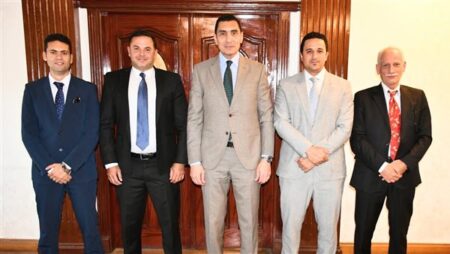 وزير الشباب يبحث مع اتحاد الشراع خطة المرحلة المقبلة وزير الشباب يبحث مع اتحاد الشراع خطة المرحلة المقبلة