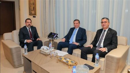 اجتماع تنسيقي يضم وزيري الزراعة والتموين لبحث زيادة الاحتياطي الاستراتيجي وتطوير البورصة السلعية