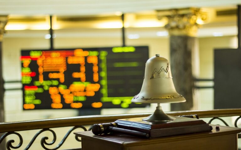 خبراء: صعود قوي للبورصة المصرية يعزز فرص اختراق 49 ألف نقطة