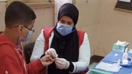 فحص 10.8 مليون طالب ضمن مبادرة الكشف المبكر عن الأنيميا والسمنة والتقزم فحص 10.8 مليون طالب ضمن مبادرة الكشف المبكر عن الأنيميا والسمنة والتقزم