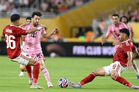 سبورت: الأهلي مرشح لمواجهة برشلونة في كأس خوان جامبر سبورت: الأهلي مرشح لمواجهة برشلونة في كأس خوان جامبر