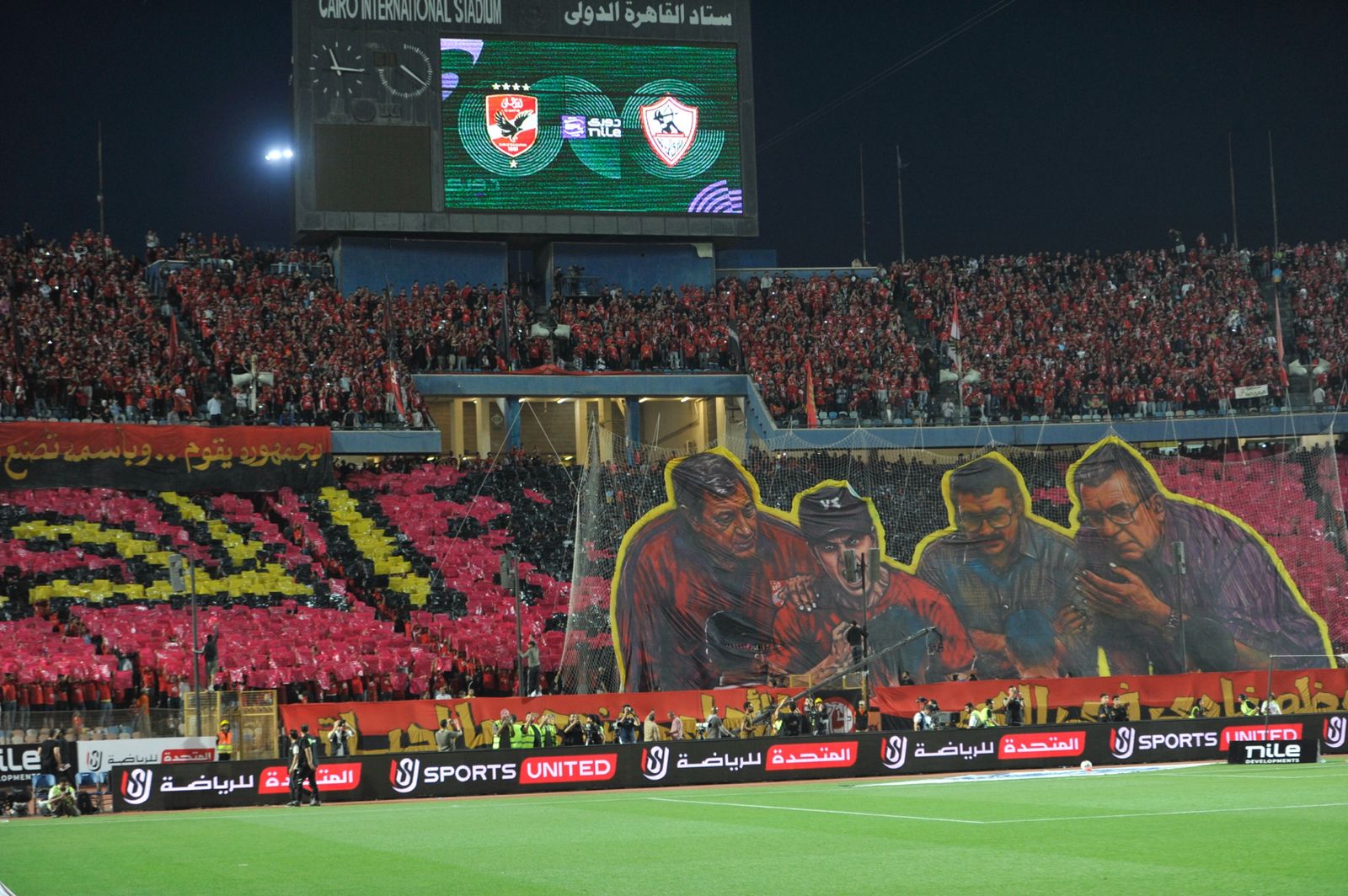 بالصور.. الأهلي يتمسك بحلم الدوري بثلاثية نظيفة في القمة أمام الزمالك
