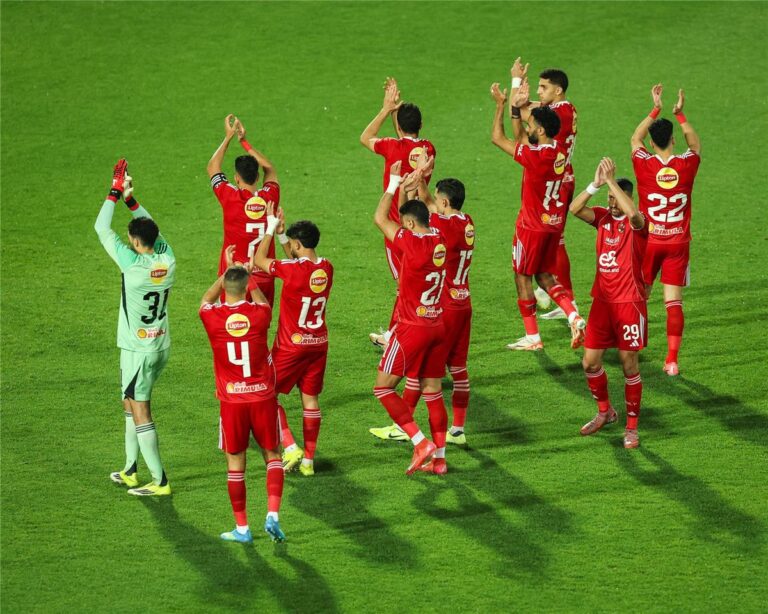 شوبير يشيد بلاعب الأهلي بعد مباراة القمة.. ويدافع عن مصطفى شوبير شوبير يشيد بلاعب الأهلي بعد مباراة القمة.. ويدافع عن مصطفى شوبير
