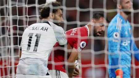 برونو فرنانديز يدافع عن محمد صلاح قبل مواجهة ليفربول ومانشستر يونايتد برونو فرنانديز يدافع عن محمد صلاح قبل مواجهة ليفربول ومانشستر يونايتد