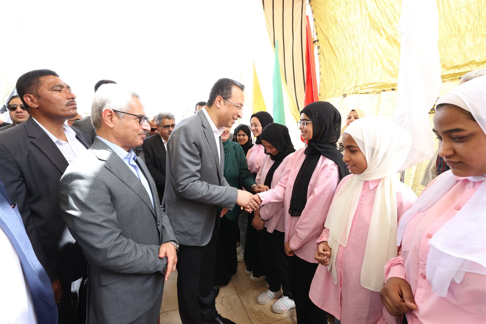 وزير الاتصالات يفتتح مكتب بريد بني سويف المطوّر 9 وزير الاتصالات يفتتح مكتب بريد بني سويف المطوّر
