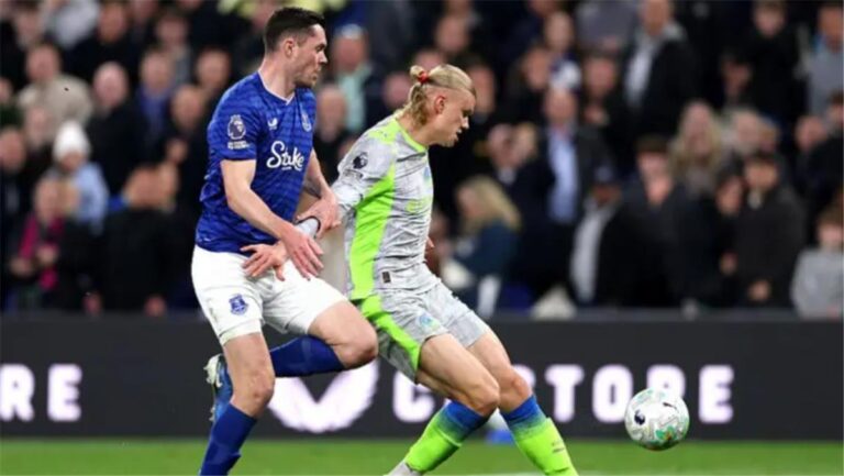 ترتيب هدافي الدوري الإنجليزي بعد هدف هالاند أمام إيفرتون ترتيب هدافي الدوري الإنجليزي بعد هدف هالاند أمام إيفرتون