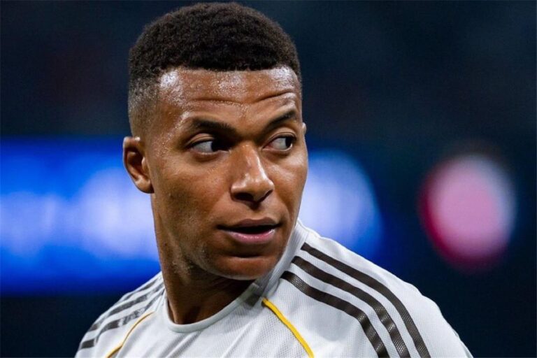 آس: كيليان مبابي فشل في كسب حب جمهور ريال مدريد آس: كيليان مبابي فشل في كسب حب جمهور ريال مدريد